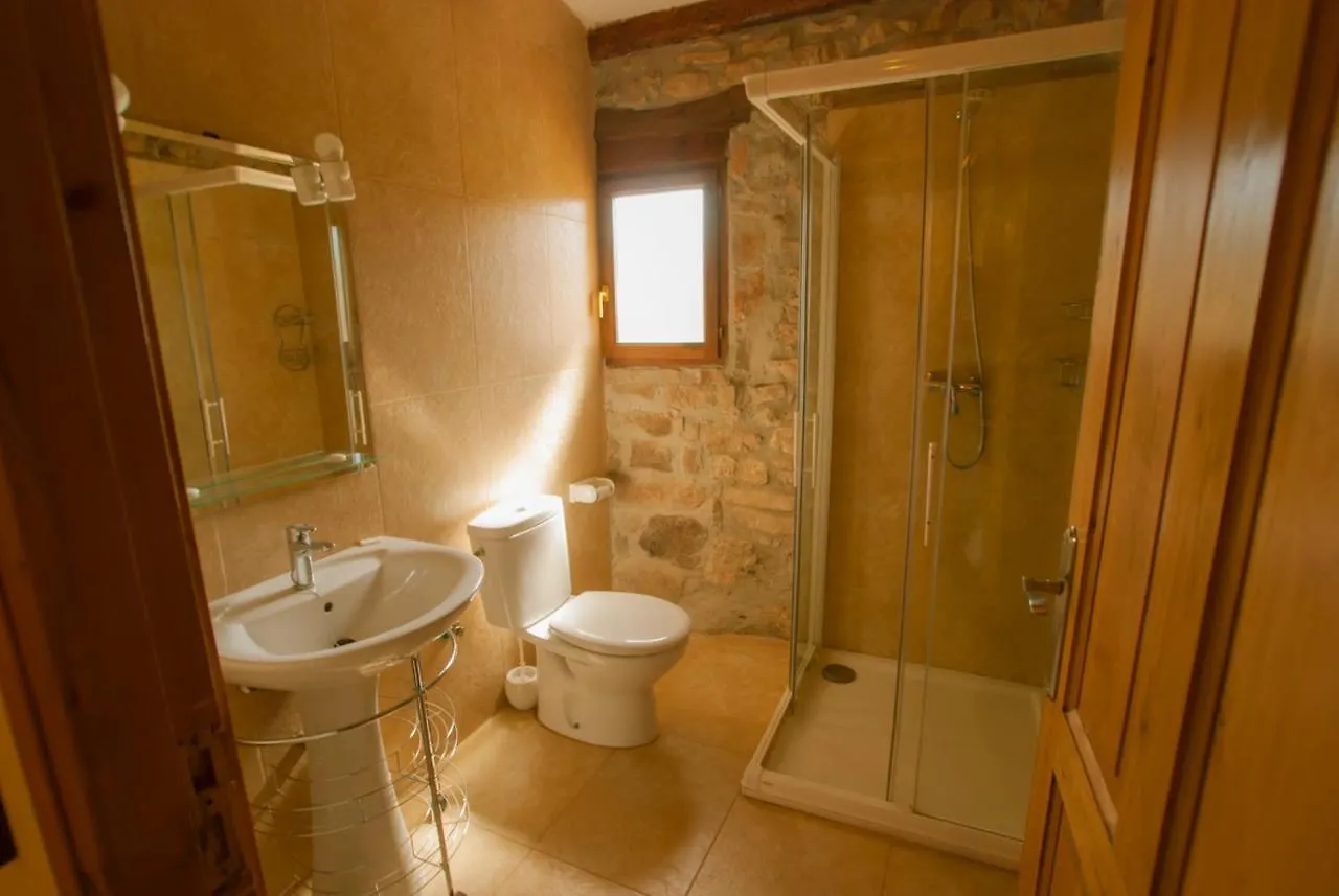 Masia L'Ara Guest House La Baronia de Rialb
